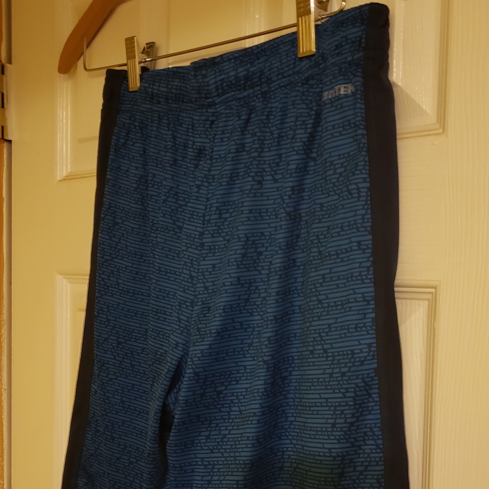 DryTek TekGear Boys Shorts Blue and Black Size Large 14/16